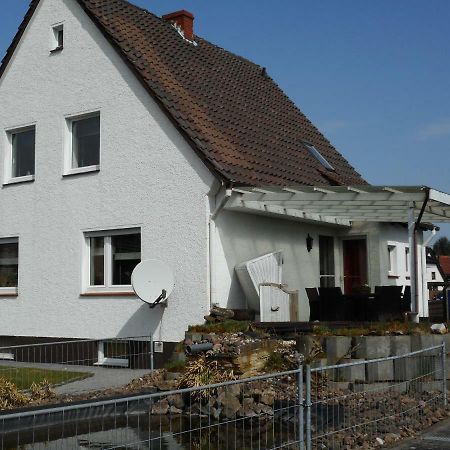 Modernes Ferienhaus Der Besonderen Art Mit Garten لونه المظهر الخارجي الصورة