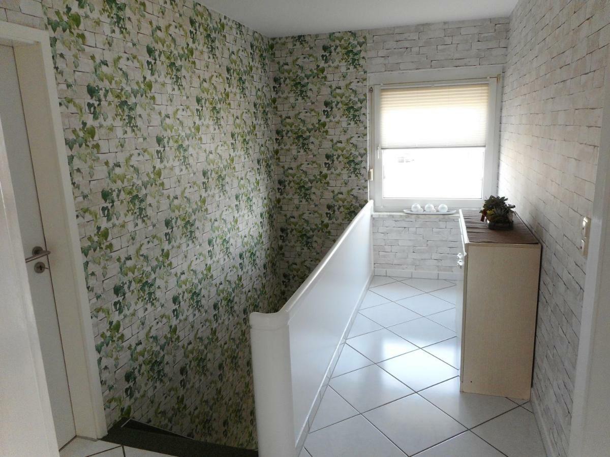 Modernes Ferienhaus Der Besonderen Art Mit Garten لونه المظهر الخارجي الصورة