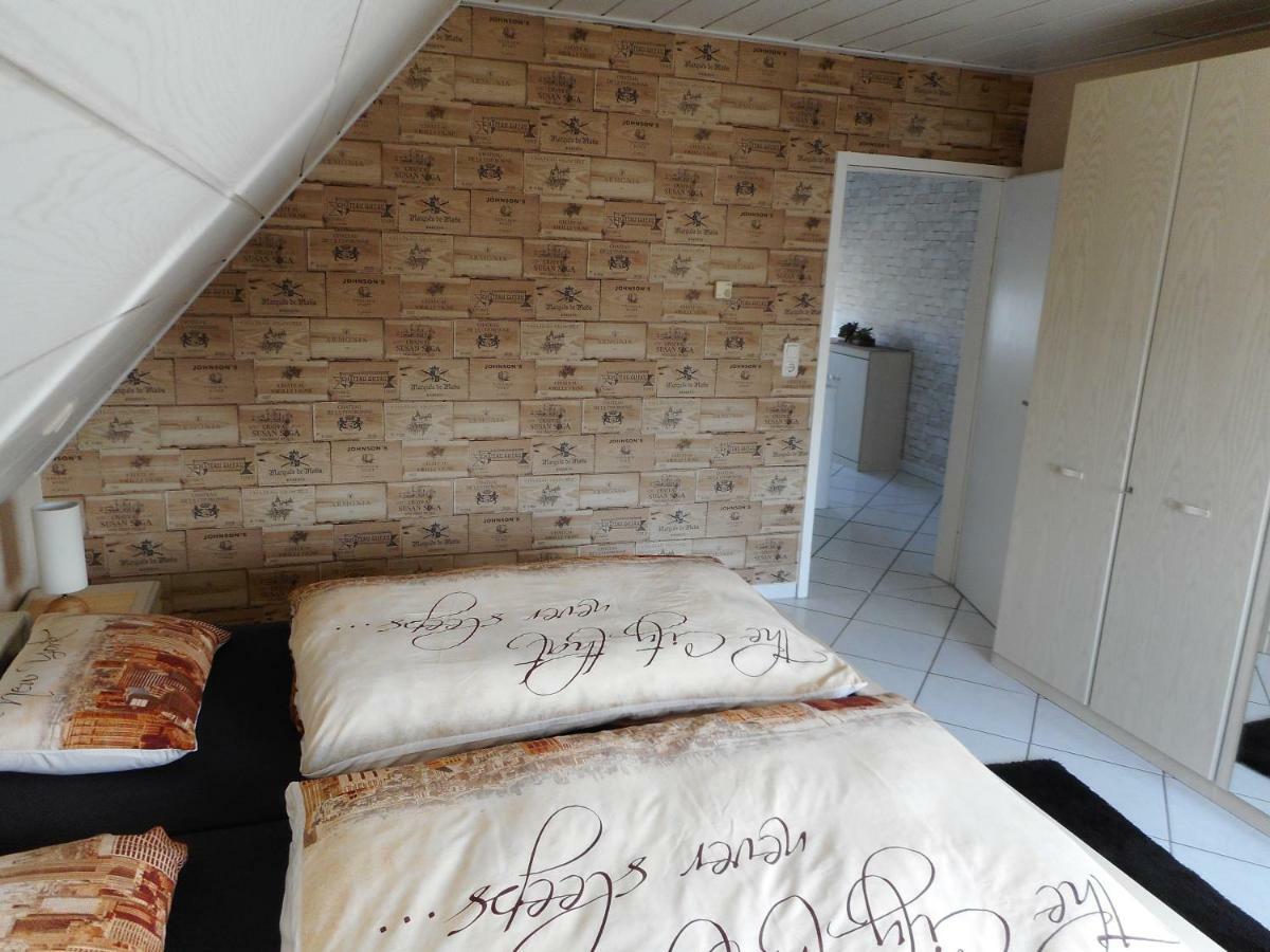 Modernes Ferienhaus Der Besonderen Art Mit Garten لونه المظهر الخارجي الصورة